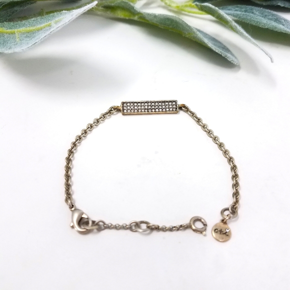Chloe + Isabel Jewelry - CHLOE and ISABEL Bar Crystal Bracelet